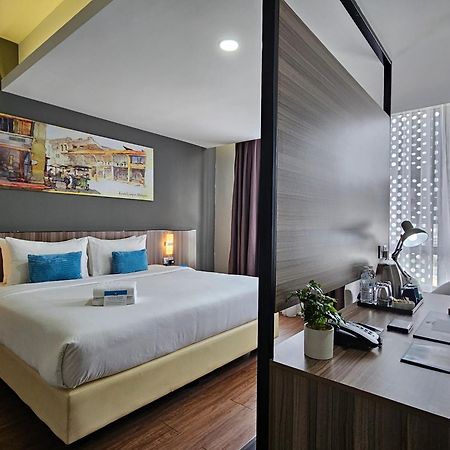 Days Hotel & Suites By Wyndham Fraser Business Park Kl Куала-Лумпур Екстер'єр фото